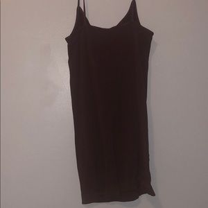 LONG ISH BURGUNDY TANK TOP